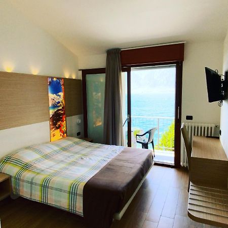 Albergo Campeggio Bommartini Malcesine Exterior foto
